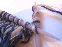 Righthanded rope knitting